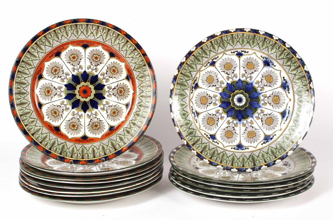 Twelve Royal Doulton Transfer Decorated Plates (1 of 7)