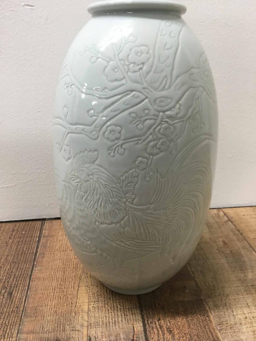 ORIENTAL CELADON VASE (1 of 5)