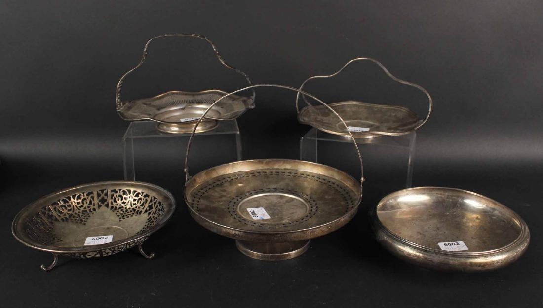 Three Sterling Handled Cake Stands (1 of 8)