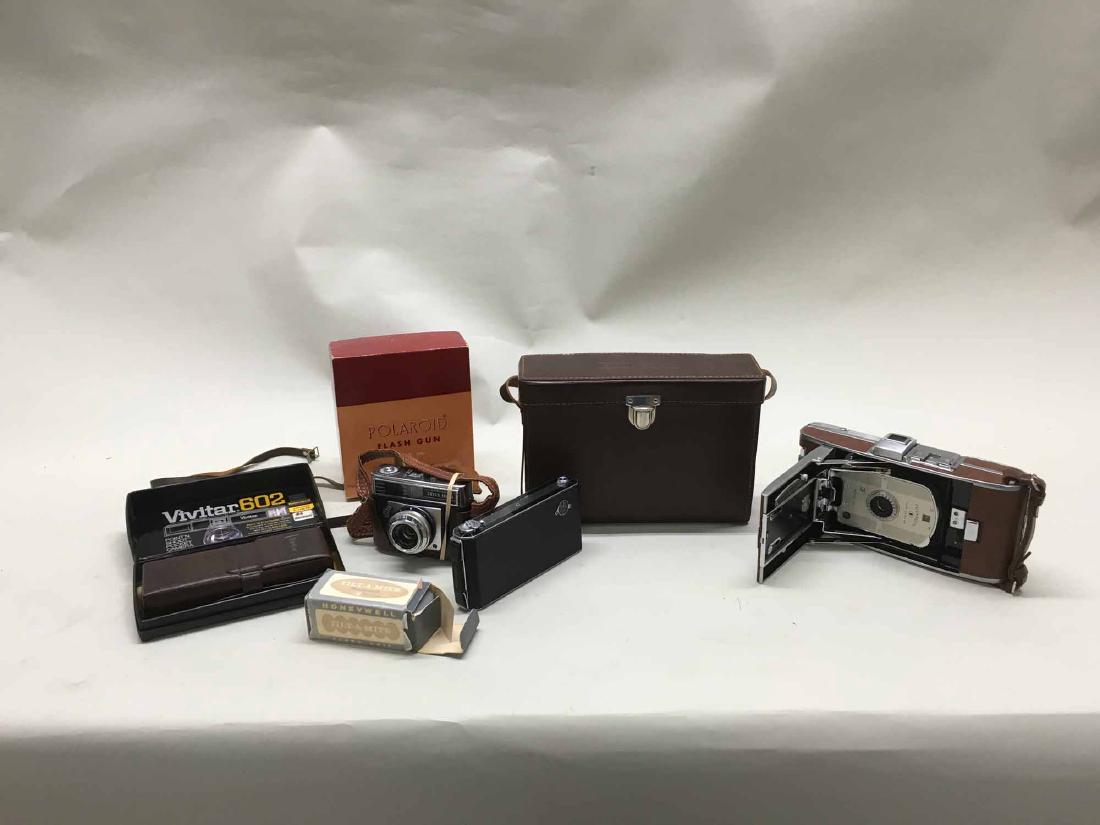 POLAROID MODEL 95 LAND CAMERA (1 of 3)