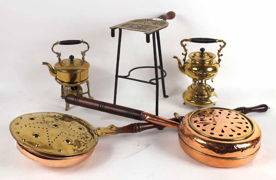 GROUP OF BRASS ARTICLES (1 of 6)