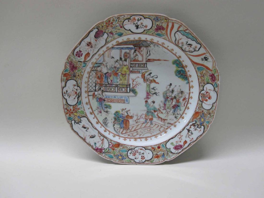 CHINESE EXPORT BOWLS, PLATES, AND PLATTERS (1 of 4)