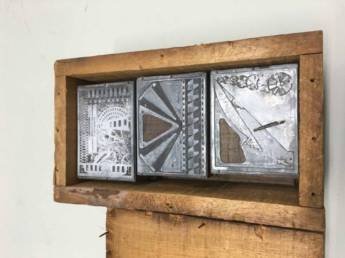 VINTAGE BOX OF PRINTERS BLOCKS (1 of 3)