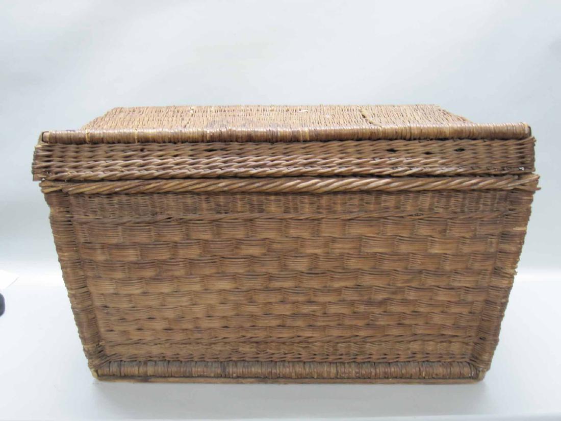 LARGE WICKER BASKET TRUNK (1 of 6)