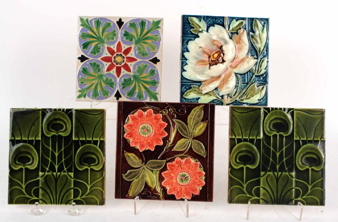 FIVE ASSORTED GLAZED CERAMIC TILES (1 of 5)