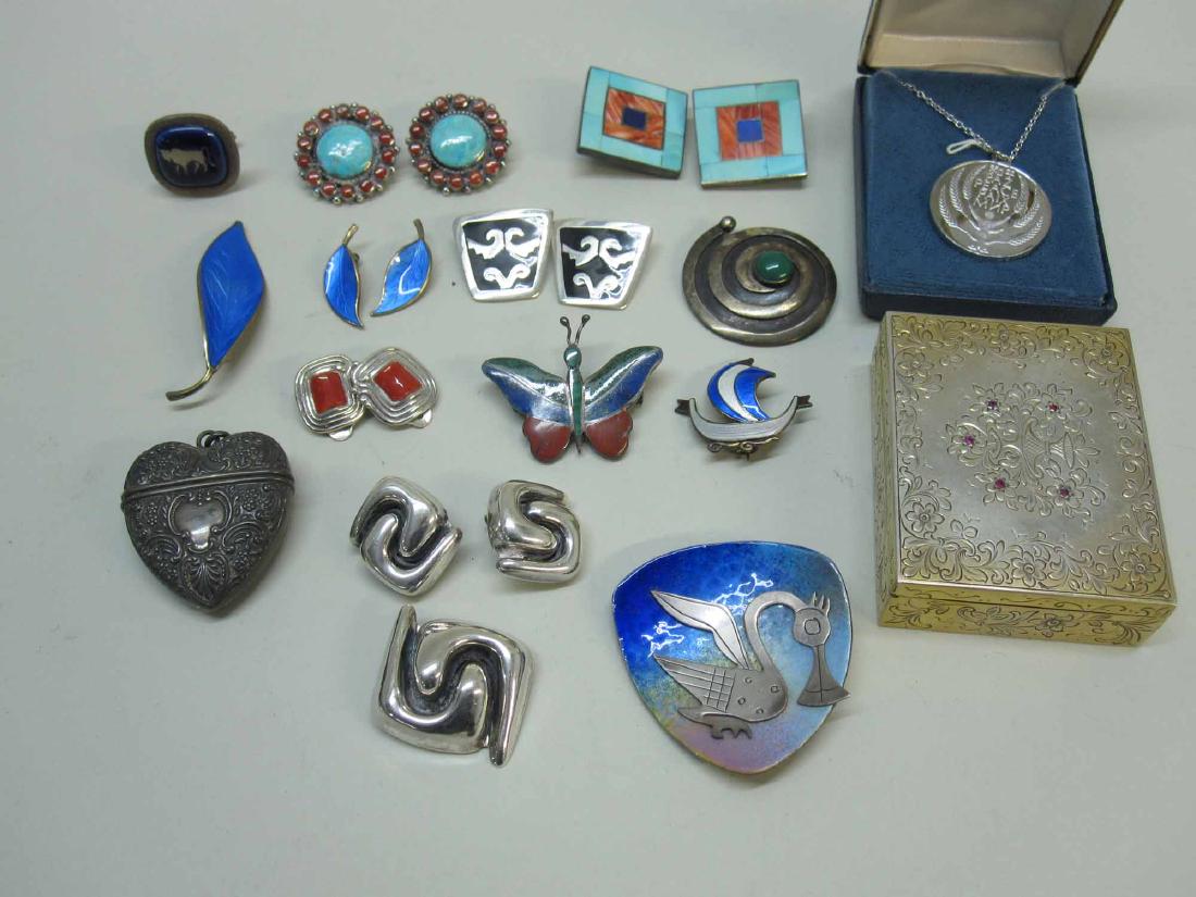 GROUP OF ASSORTED LADIES COSTUME JEWELRY (1 of 7)