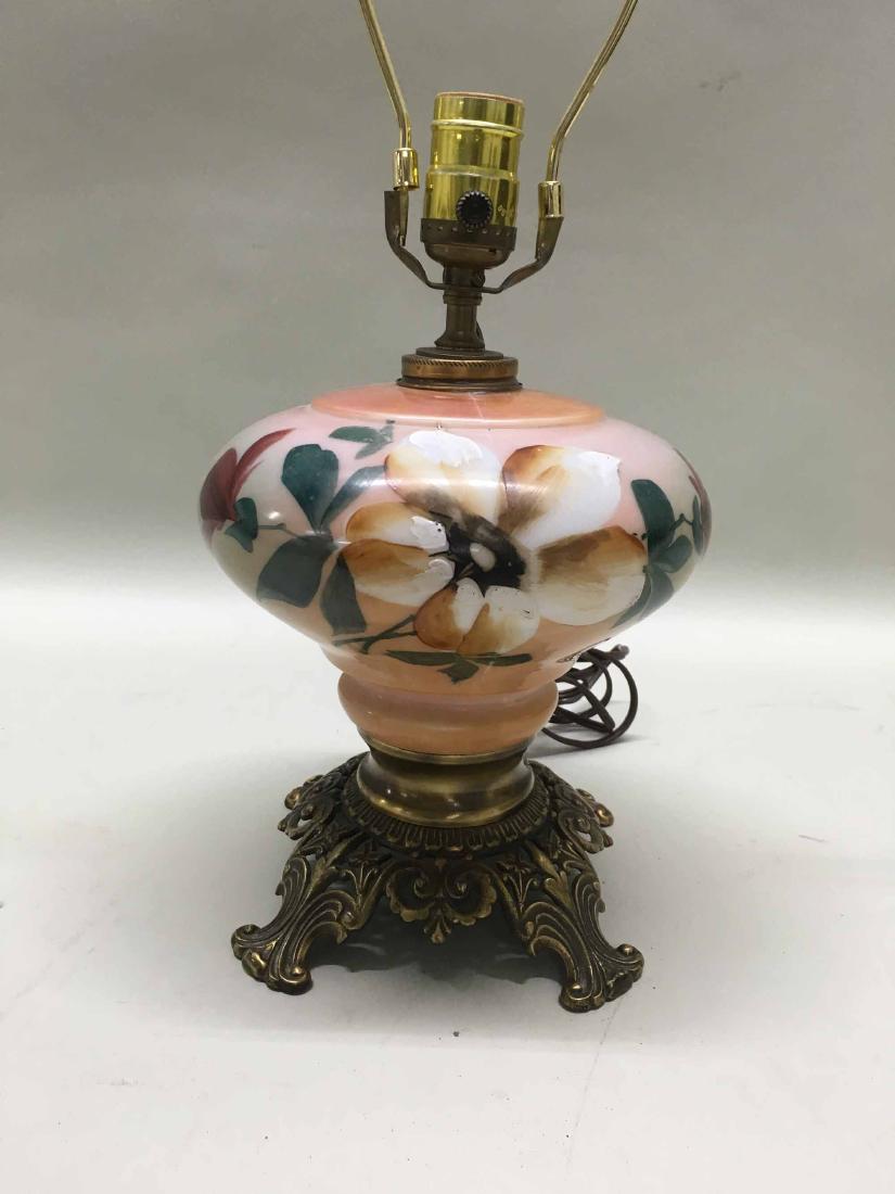 VICTORIAN PORCELAIN FLUID LAMP (1 of 3)
