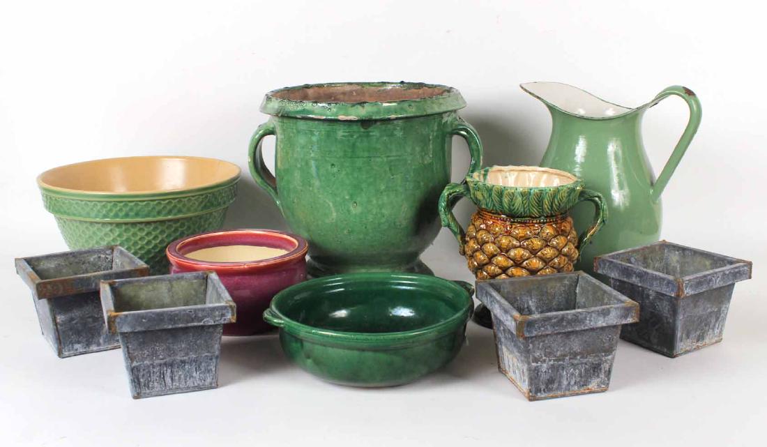 Assorted Group of Enamel Ceramic and Tin Articles (1 of 9)