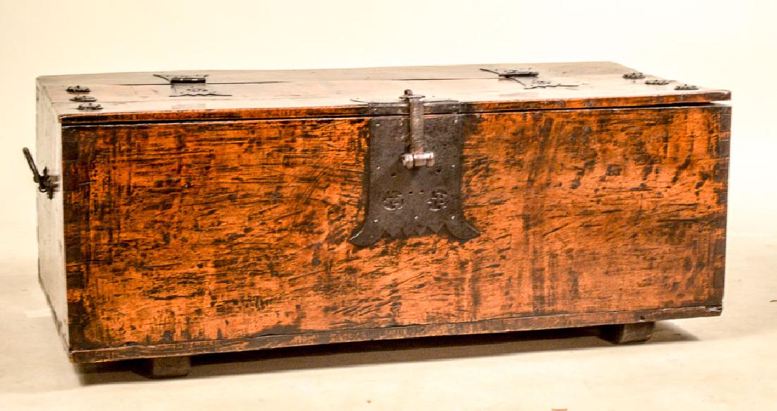 Chinese Style Hardwood Blanket Chest (1 of 7)