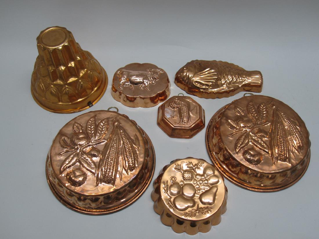 7 ASSORTED CAKE MOLDS (1 of 5)