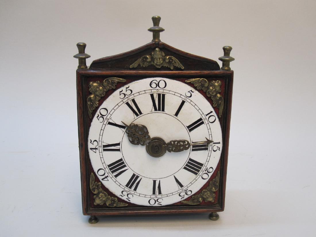 ANTIQUE WOODEN CARRIAGE CLOCK (1 of 5)