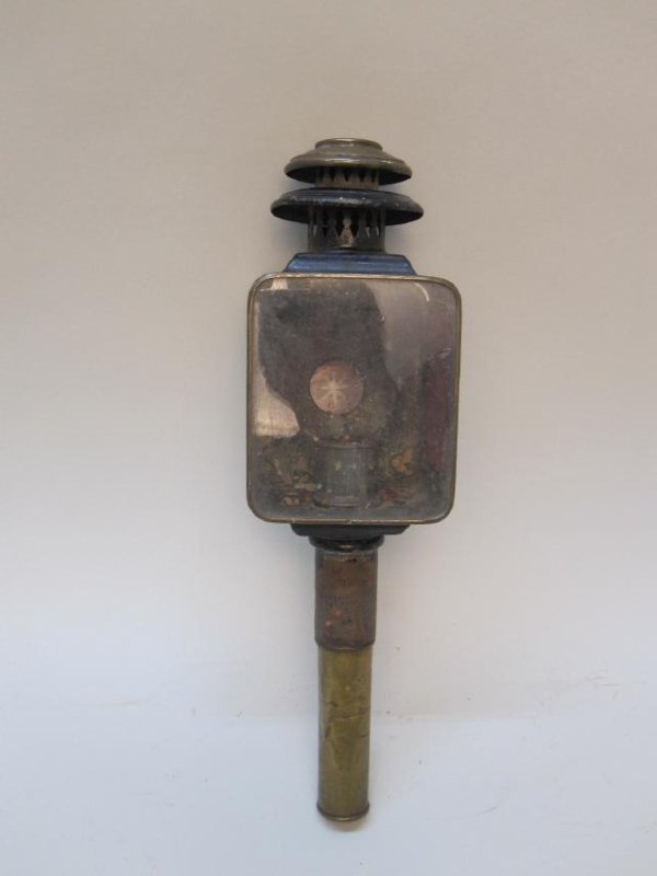 BRASS CARRIAGE LANTERN (1 of 5)
