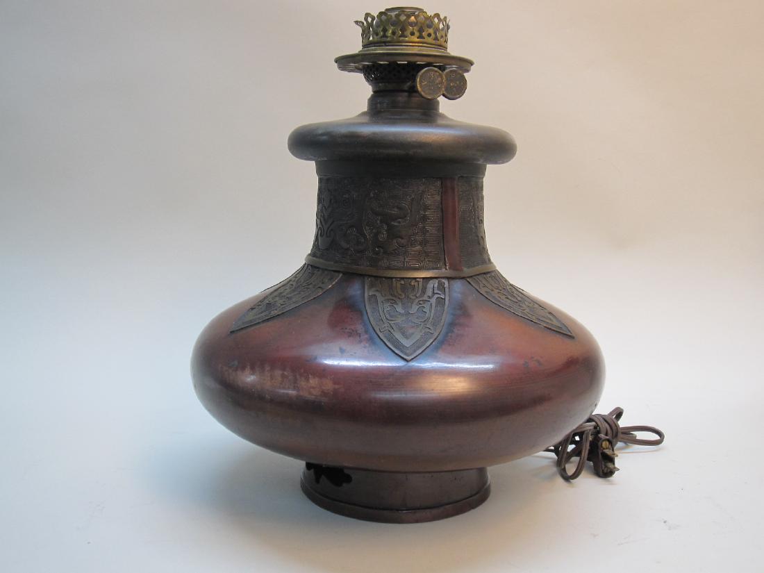 BRONZE ORIENTAL STYLE FLUID LAMP (1 of 3)