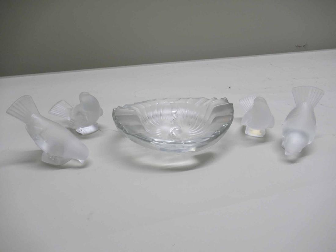 LALIQUE ASHTRAY AND FOUR DOVES (1 of 6)