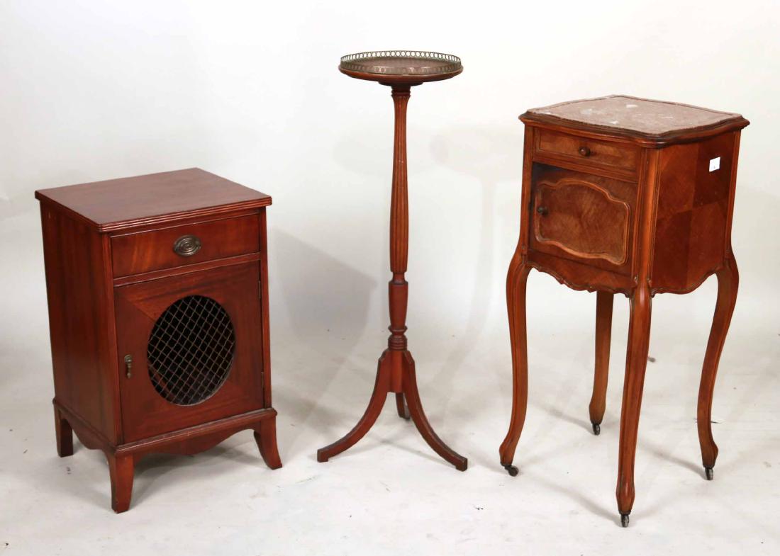 LOUIS XV STYLE MAHOGANY POT CUPBOARD (1 of 8)