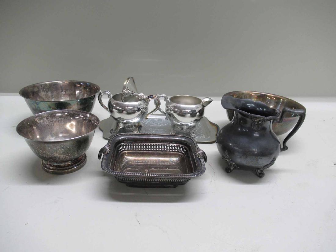 GROUP OF ASSORTED SILVER PLATED TABLE ARTICLES (1 of 4)