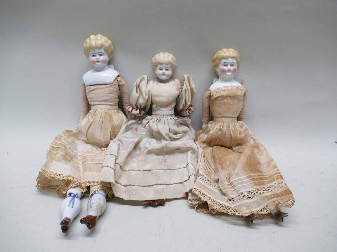 THREE BLONDE SHOULDER HEAD DOLLS (1 of 7)