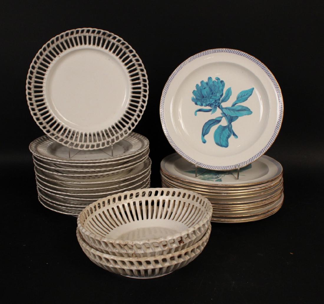 Fourteen Wedgwood Dinner Plates (1 of 4)