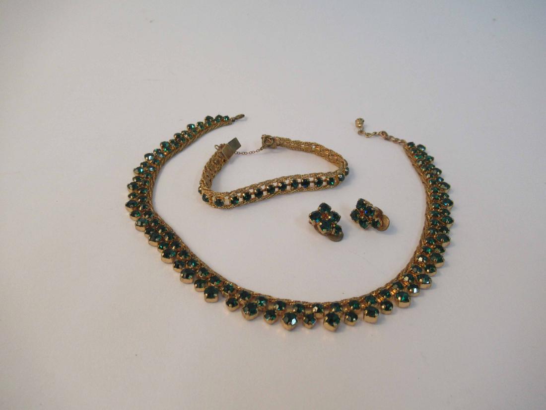 Group of assorted ladies costume jewelry (1 of 4)