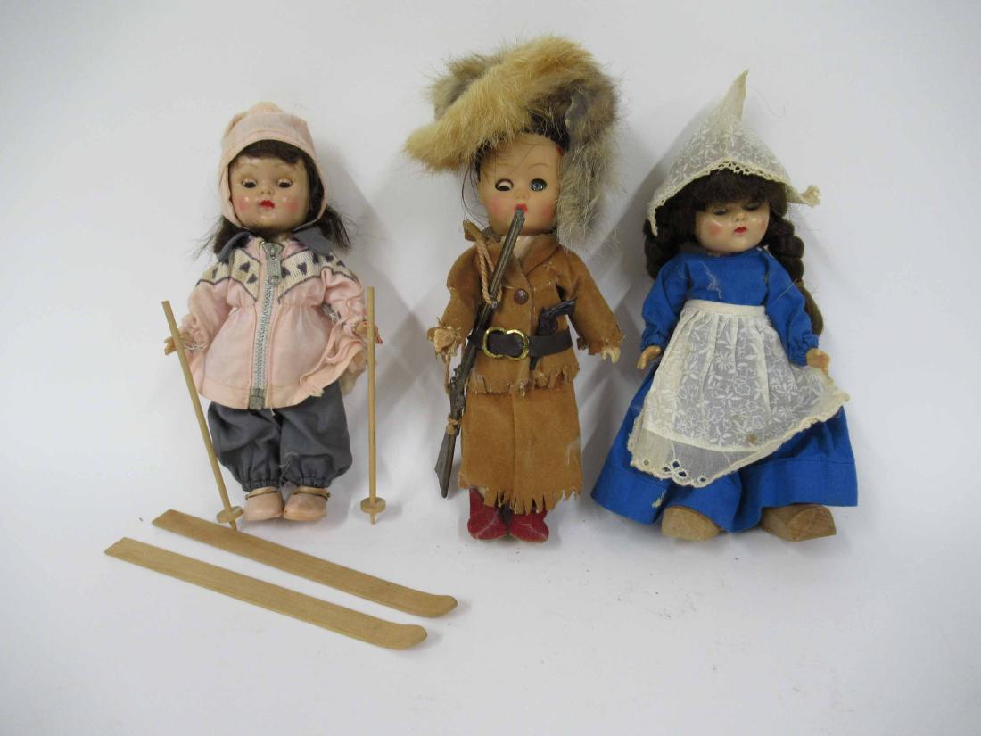 Group of assorted vintage dolls and clothing (1 of 7)