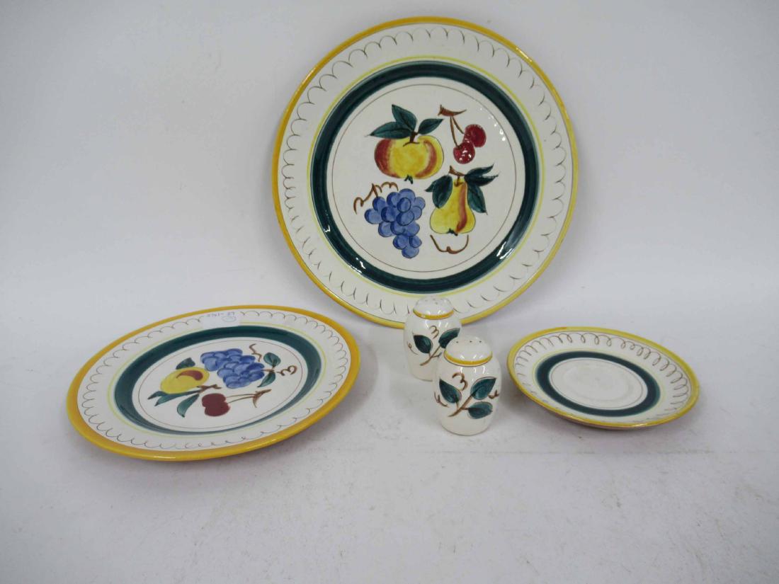 Five Pieces of Stangl Pottery (1 of 4)