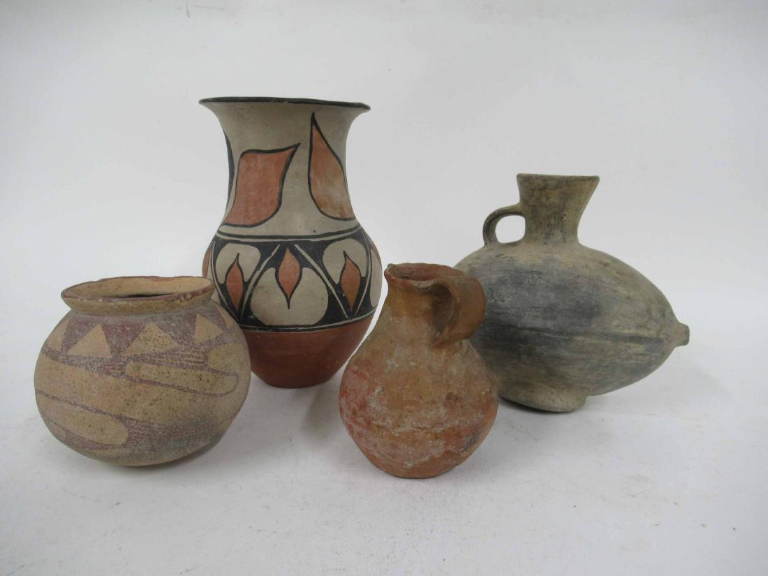 Two Southwestern Earthenware pottery vases (1 of 9)