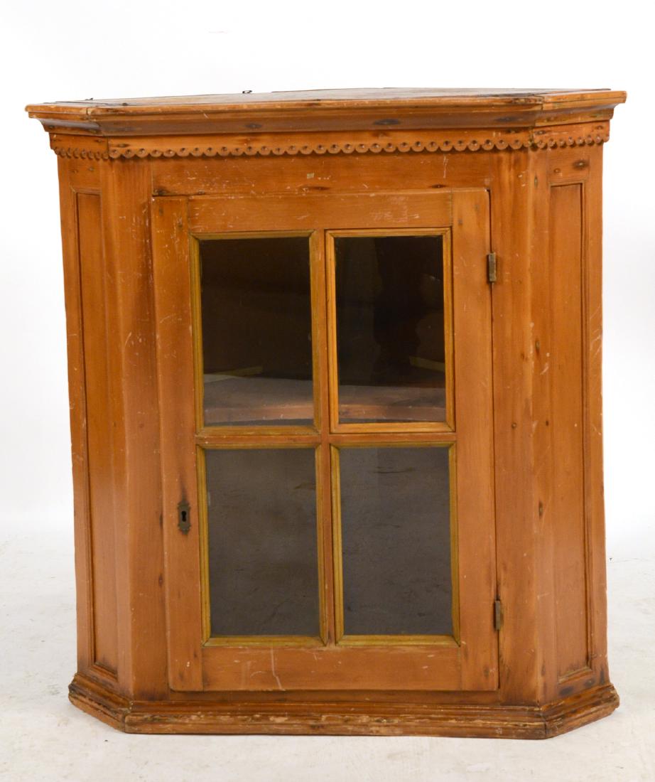 Pine Hanging Corner Cupboard (1 of 10)