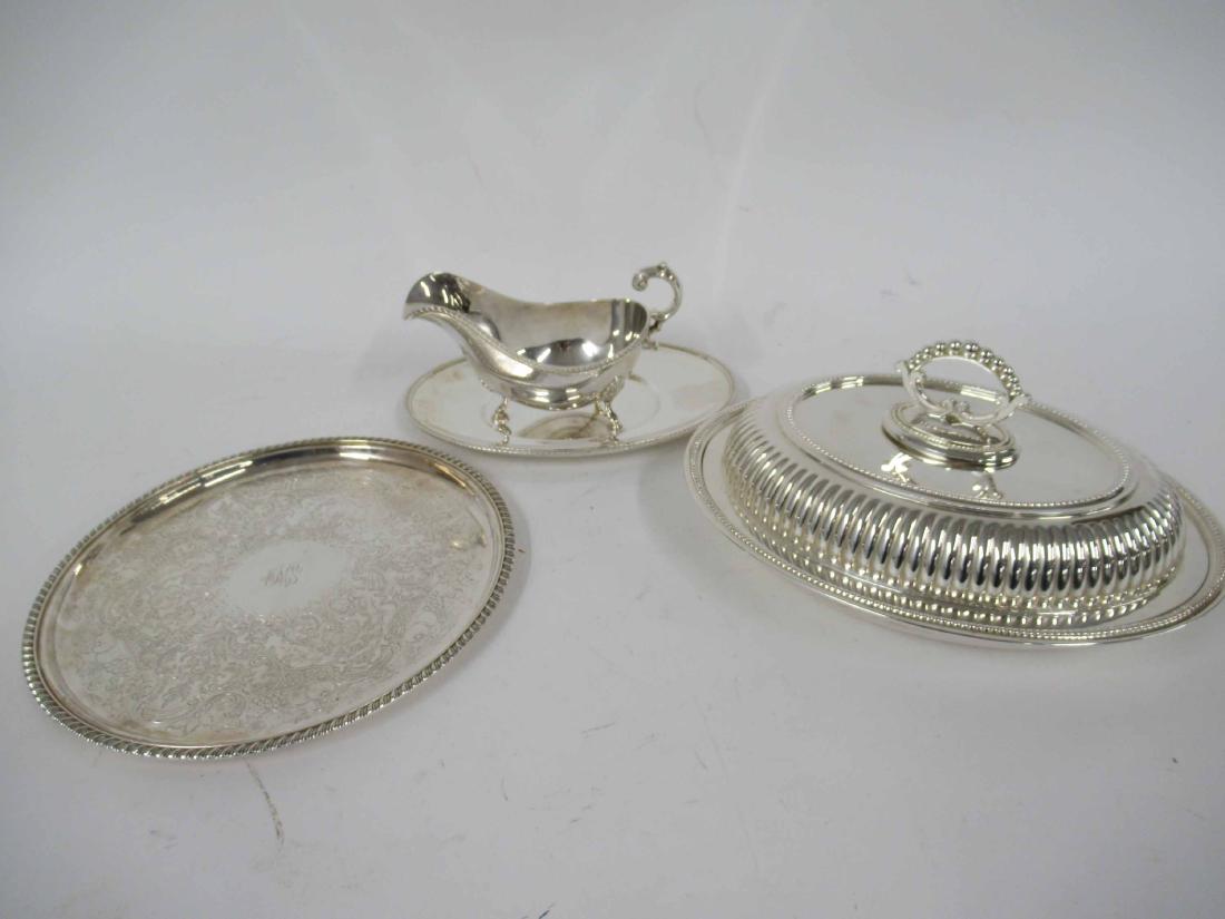 Barker Ellis Gravy Boat and Underplate (1 of 11)