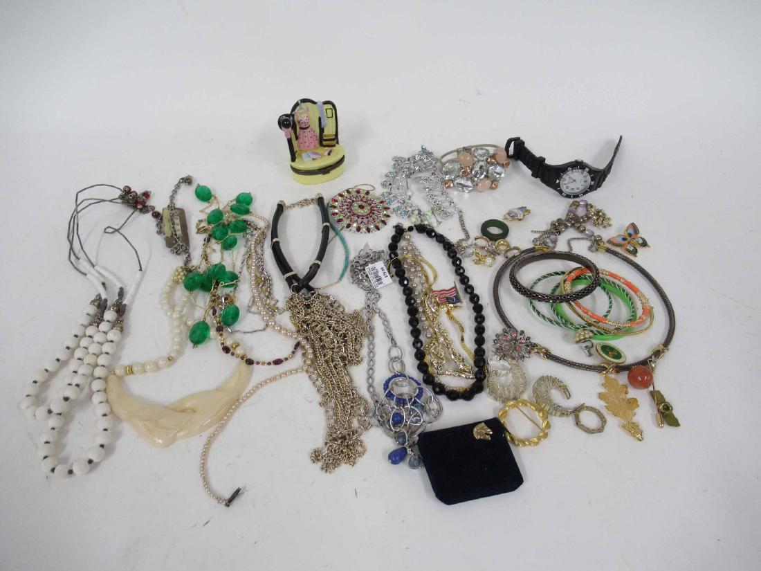 Group of Assorted Lady's Costume Jewelry (1 of 6)