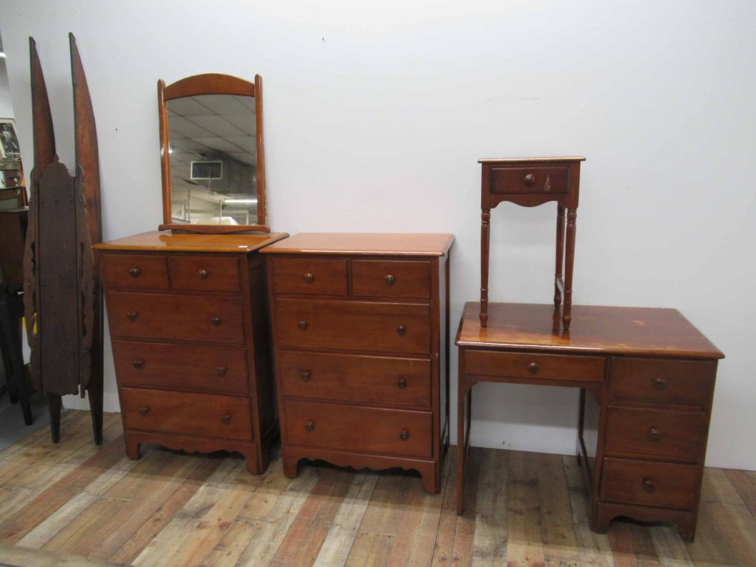 Five Piece Maple Wooden Bedroom Set (1 of 5)