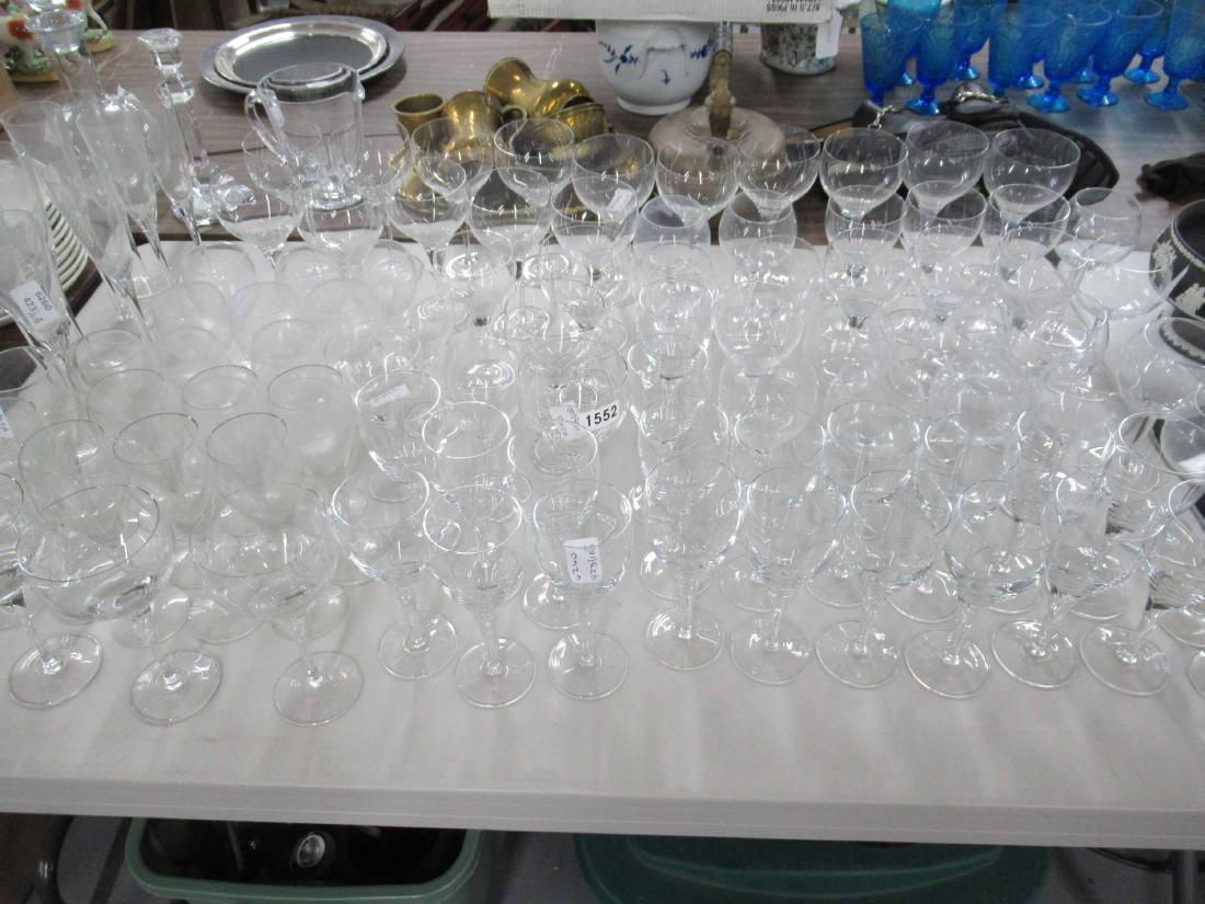 Rosenthal Stemware: Comprising twenty red wine glasses and twelve white wine glasses. Together with a large group of stemware glasses including champagne flutes and wine glasses. 100 pieces. Various