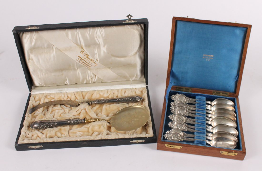 Boxed Set Medallion Pattern Teaspoons (1 of 9)