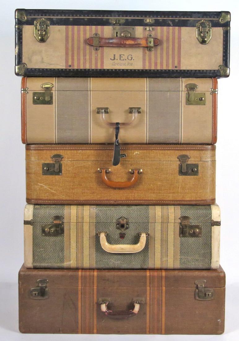 Five Vintage Suitcases (1 of 7)