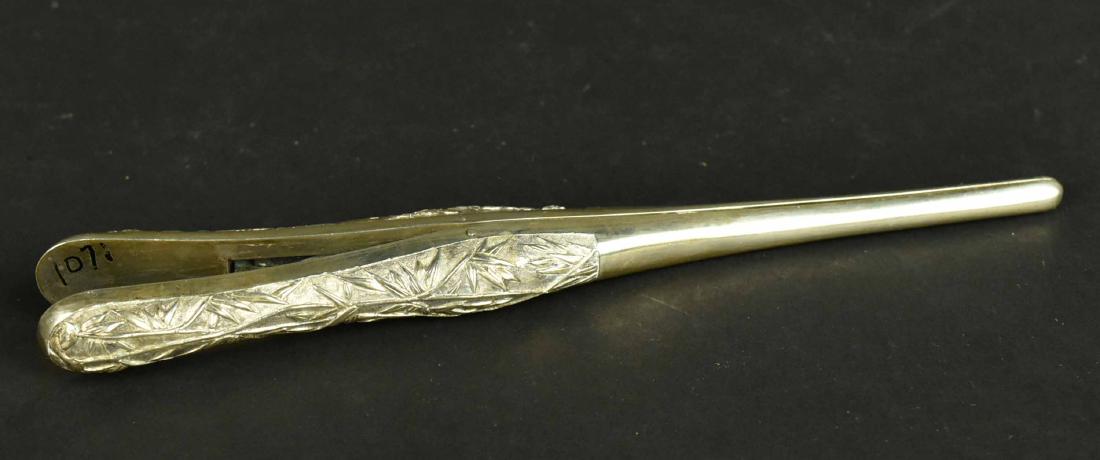 Chinese Export Silver Glove Hook (1 of 4)