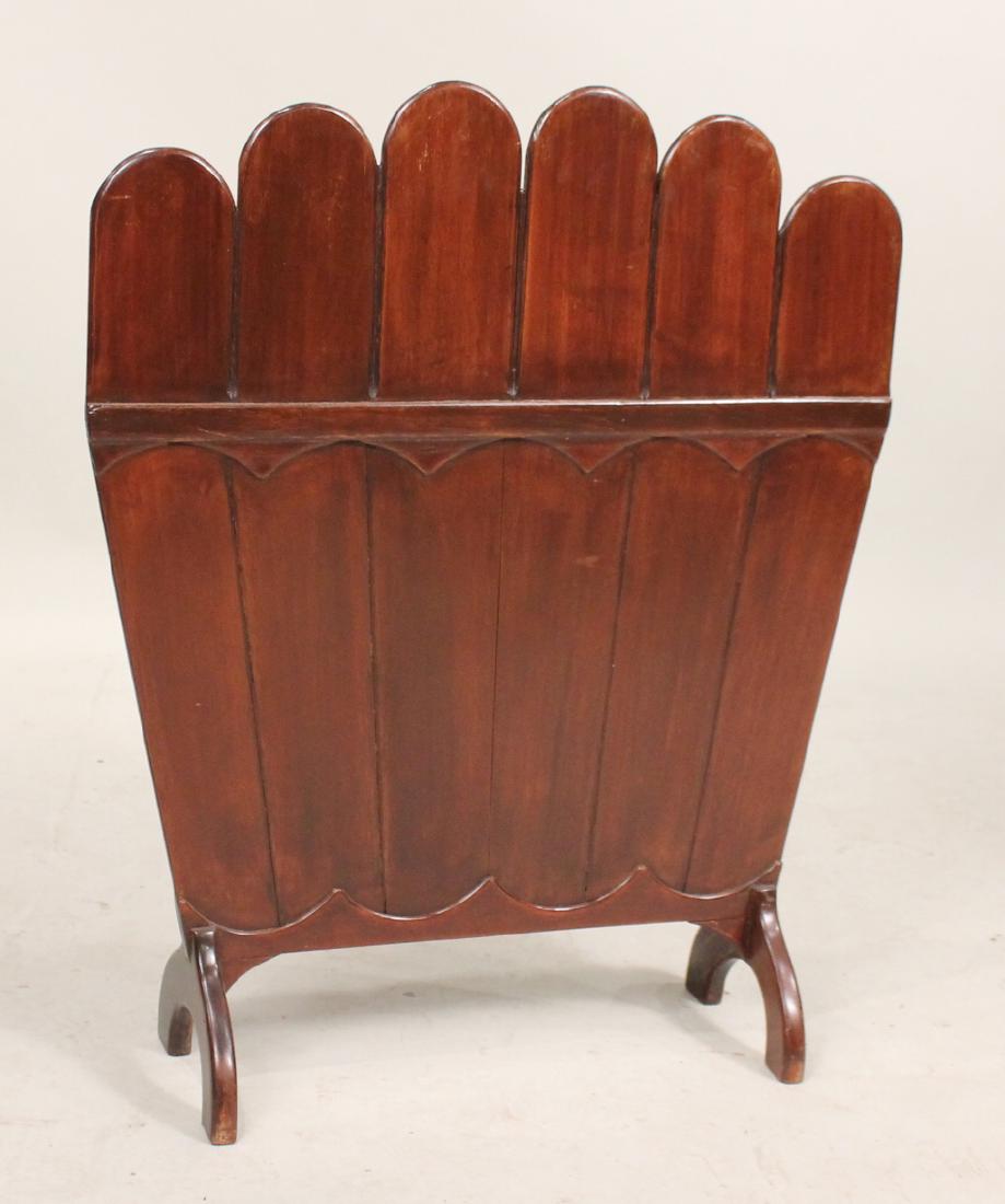 Regency Mahogany Firescreen Fence (1 of 3)