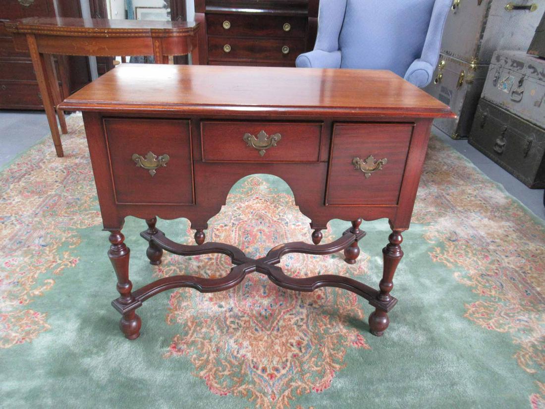 Mahogany William and Mary Style Lowboy: Mahogany William and Mary Style Lowboy, 20th C. Used condition, Minor veneer and molding loss. 30 1/2" tall x 36" wide x 19" deep