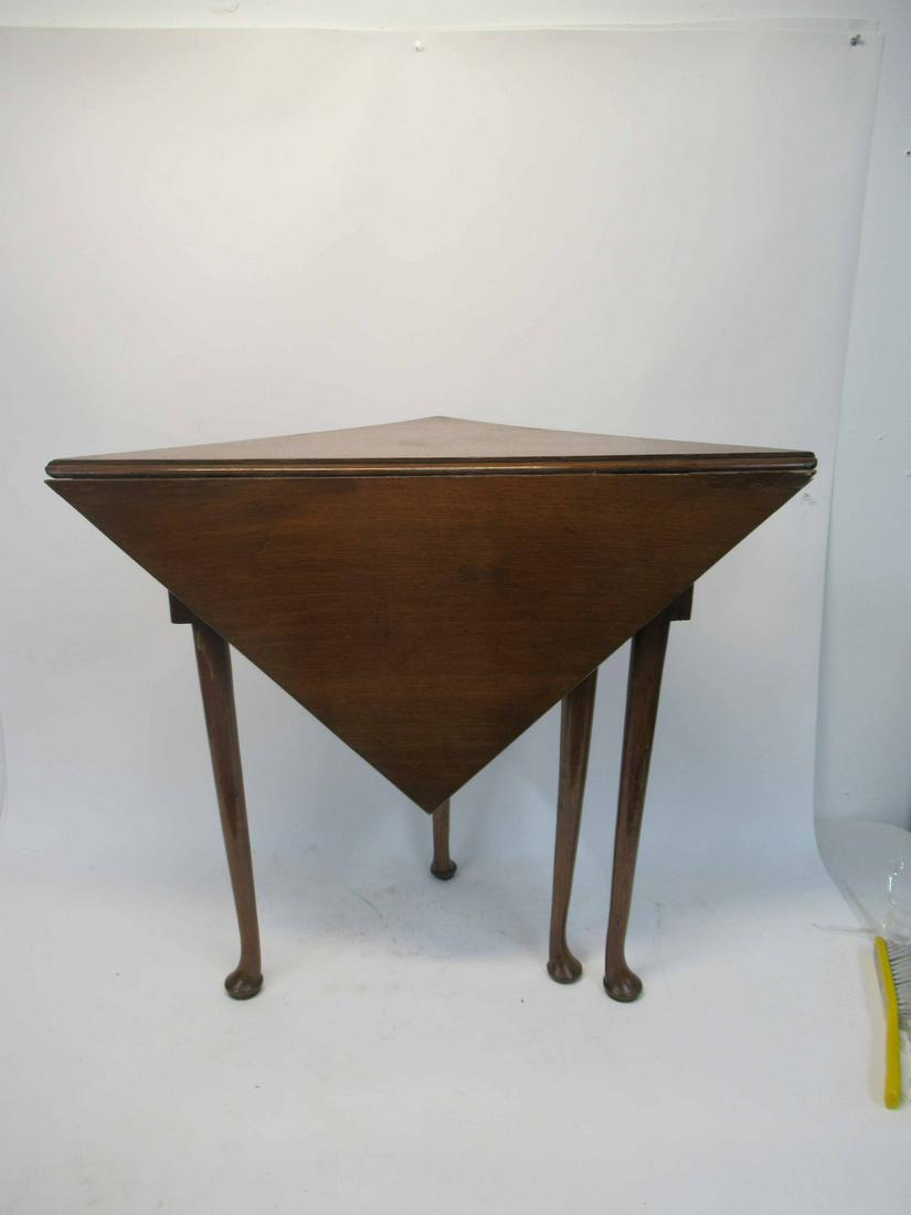 Oak Handkerchief Table: OakHandkerchief Table, used condition, wear, worn, damage to one corner, open size 32 1/2"- 32 1/2" corner to corner.