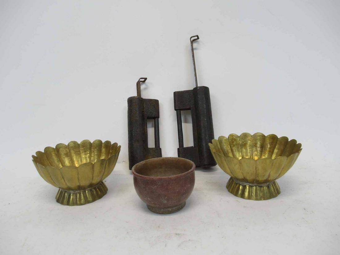 Group of Assorted Oriental Table Articles: Group of Assorted Oriental Table Articles. Comprising a Soapstone Bowl, two door locks and 2 metalware bowls with William Lipton Marking. Used condition. Soapstone 3" diameter x 2" tall