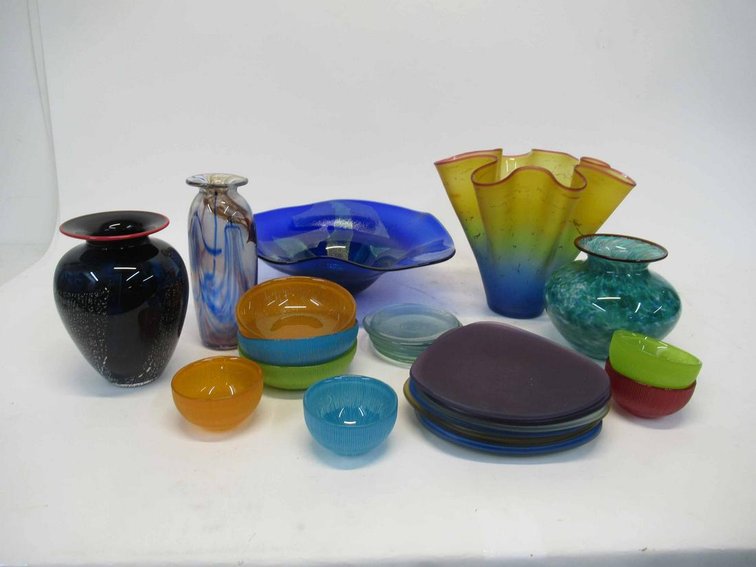 Group of Assorted Modern Table Articles: Group of Assorted Modern Table Articles. Including Stowe, Mortara, Burtons and CB glass vase. Used condition