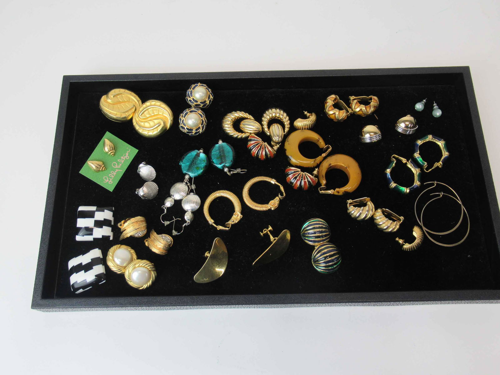 Group of Assorted Ladies Costume Earrings (1 of 6)
