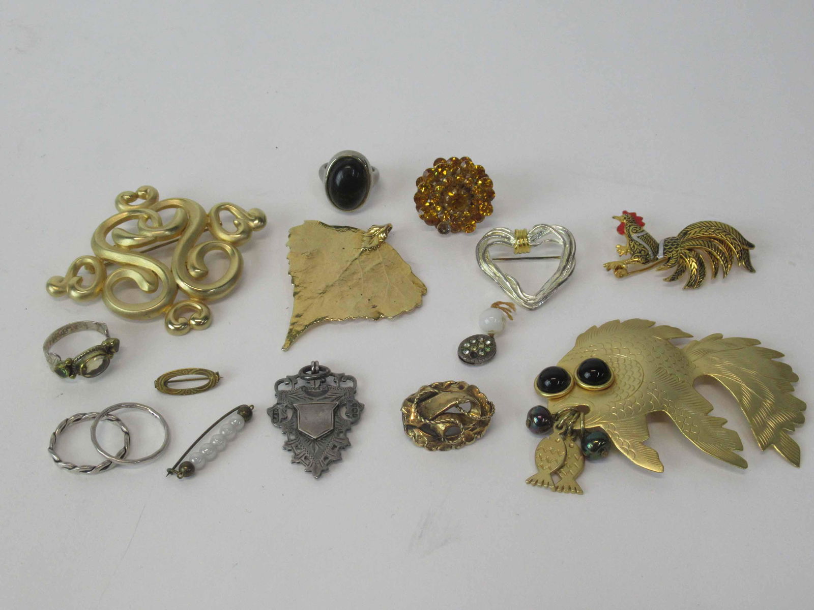 Group of Assorted Ladies Brooches (1 of 5)