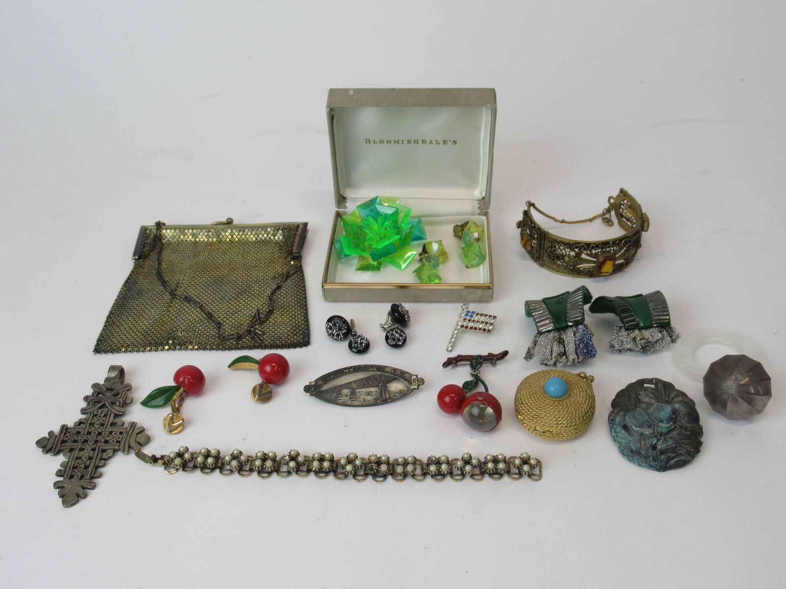 Group of Assorted Costume Jewelry (1 of 9)