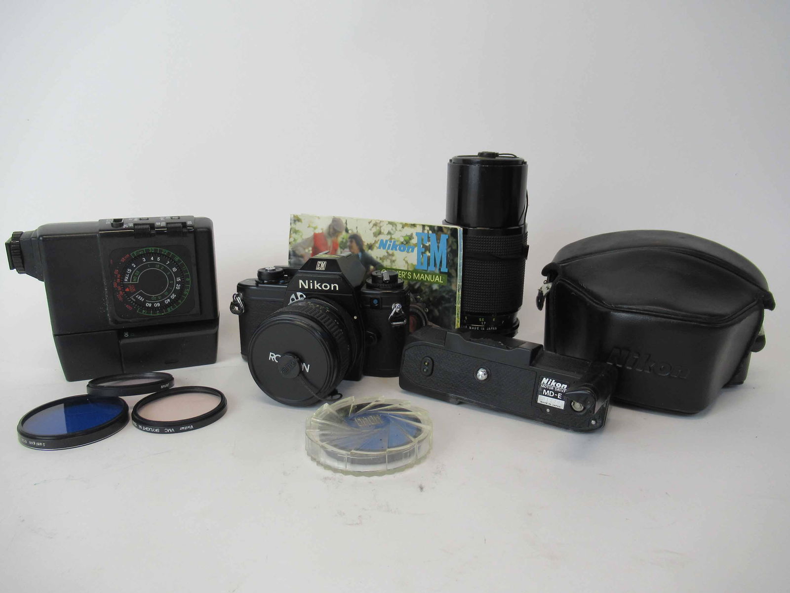 Vintage Nikon EM 35mm Camera (1 of 15)