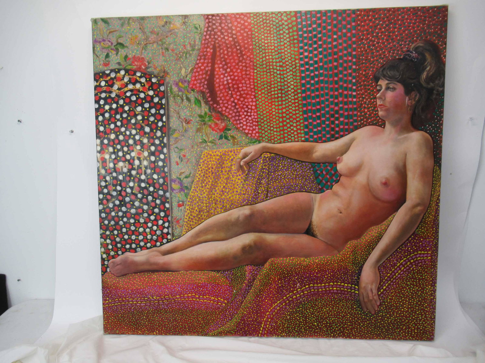 Greta Thyssen Guenther Oil Painting: Greta Thyssen Guenther Painting 1925 - 2018 Oil on canvas depicting reclining female nude. Greta Thyssen Guenther was Actress / Model, Miss Denmark 1952 and nick named "Queen of the B movies". Used co