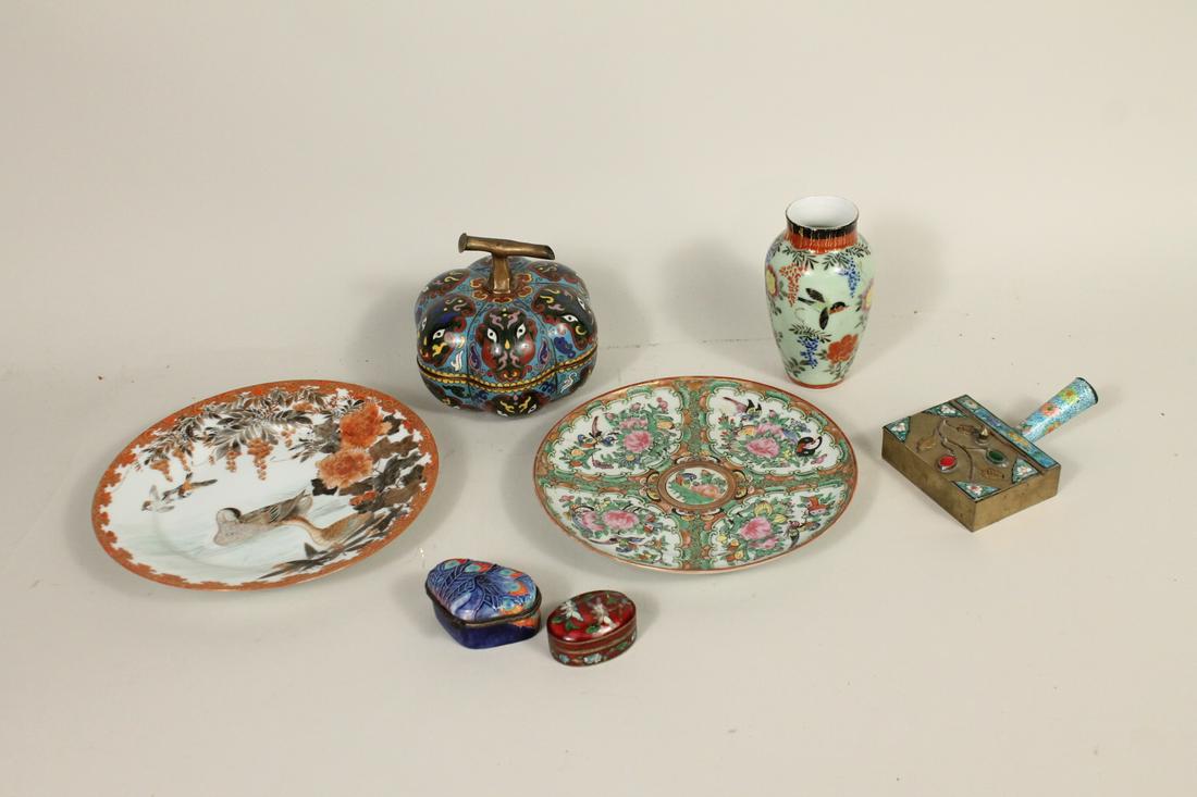 Famille Rose Plate (1 of 6)