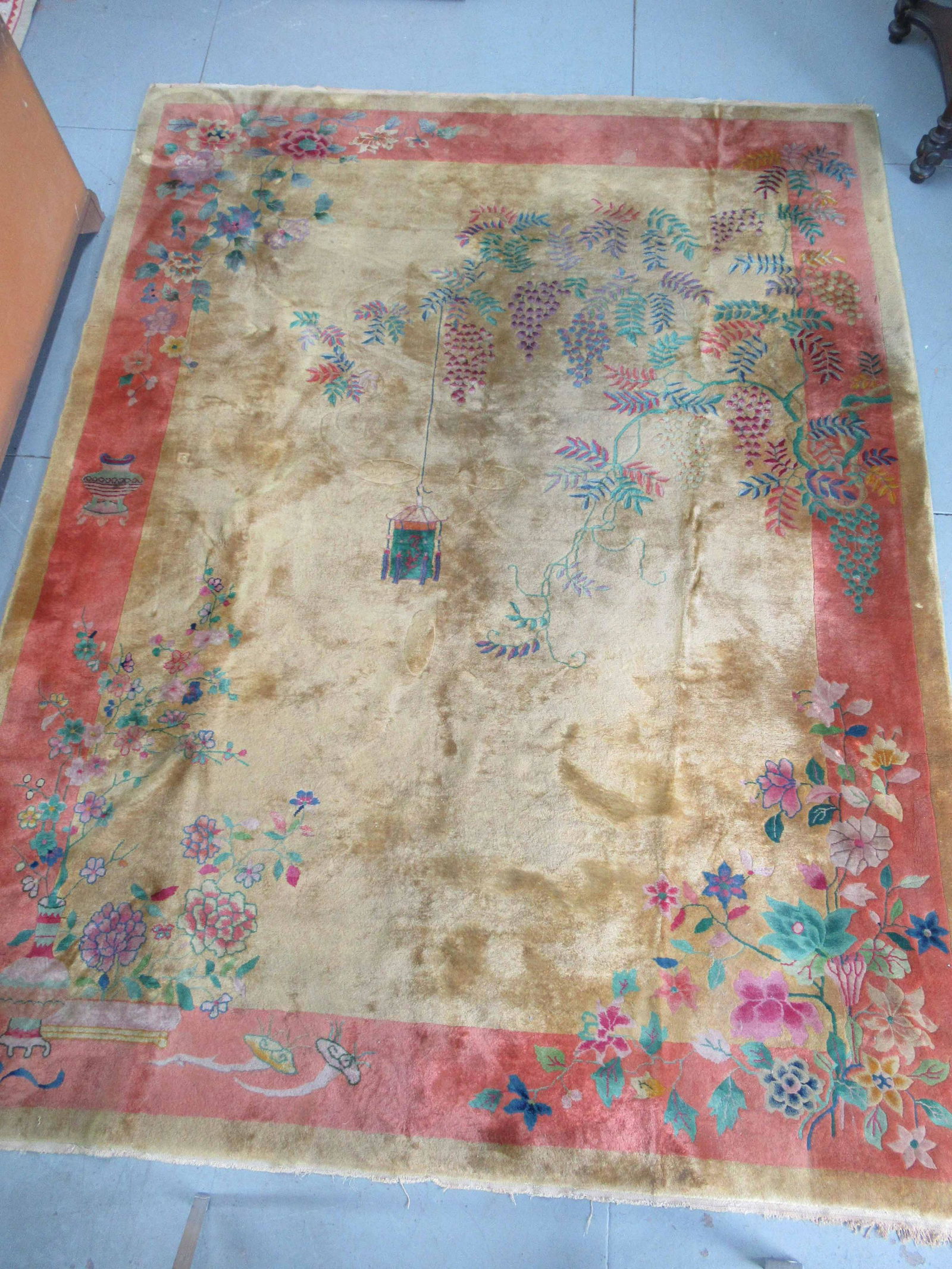 Chinese Floral Decorated Rug (1 of 5)