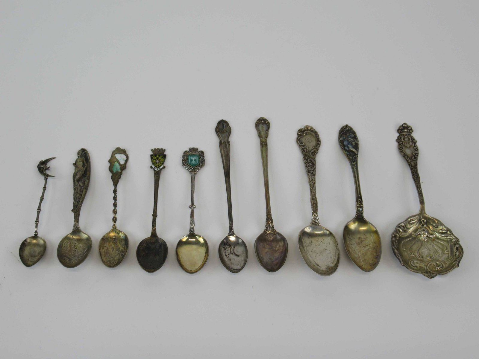 Five Vintage Sterling Silver Souvenir Spoons (1 of 7)