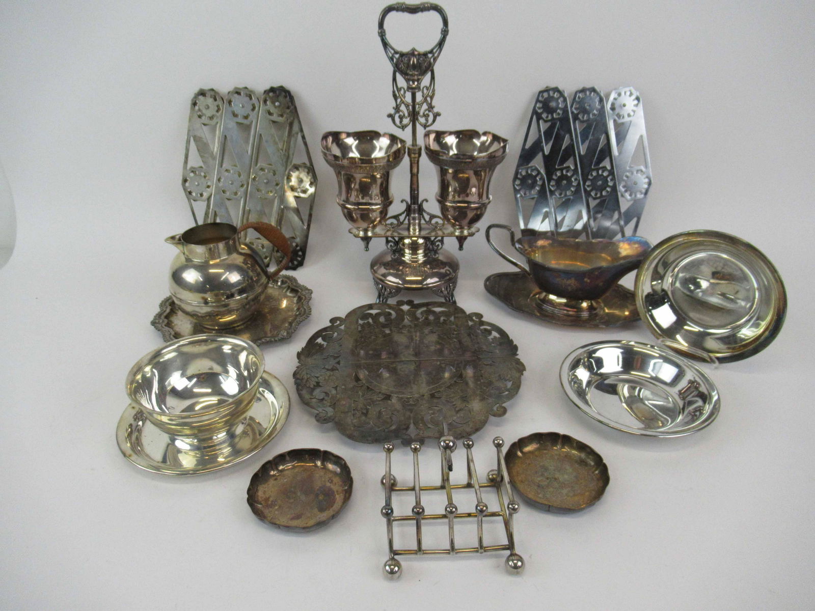 Group of Assorted Silver Plated Table Articles (1 of 8)