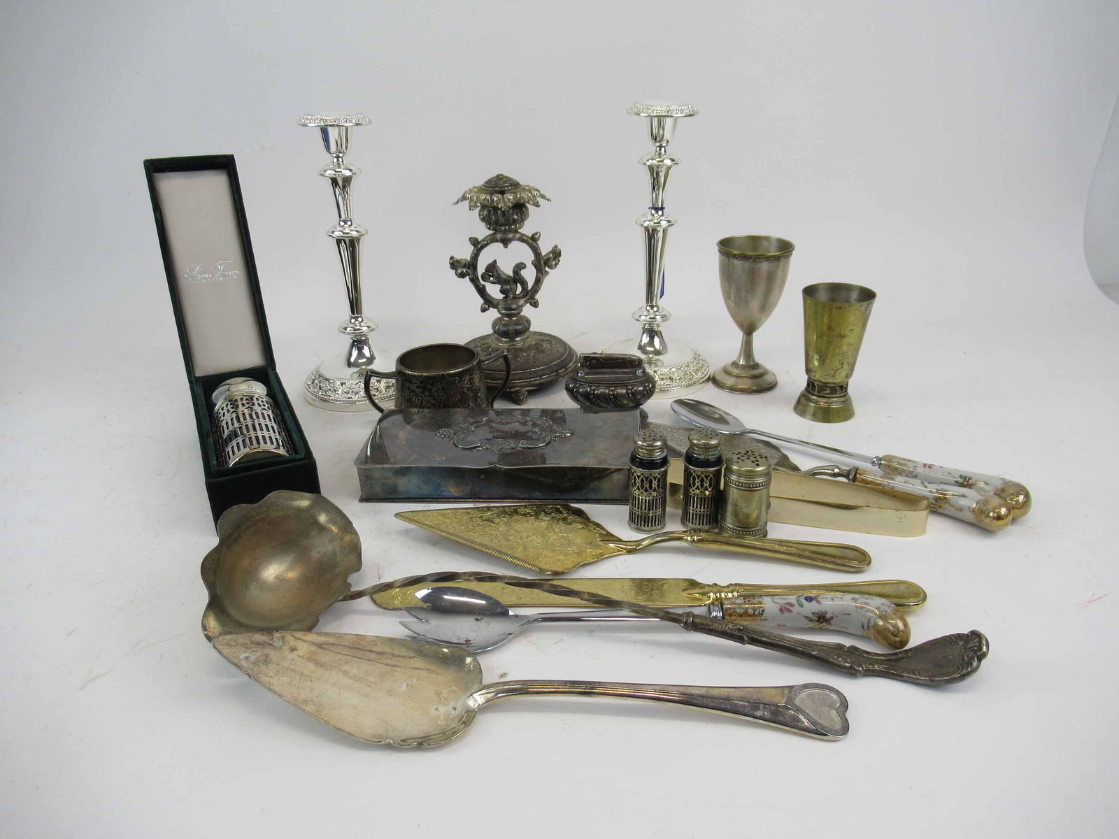 Group of Assorted Silver Plated Table Articles (1 of 6)