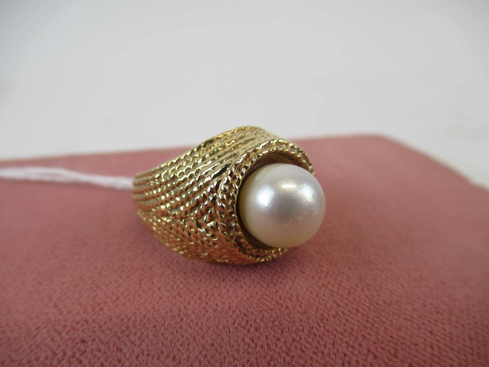 14K Yellow Gold Pearl Ring (1 of 4)